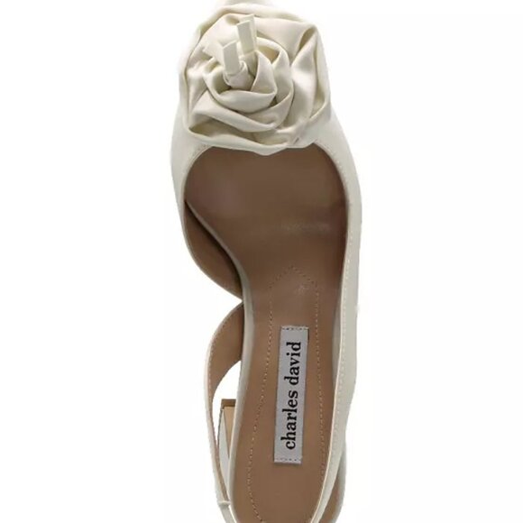 Charles David Women's Althea Pointed Closed Toe Block Heel - Ivory size 7 - Picture 3 of 3